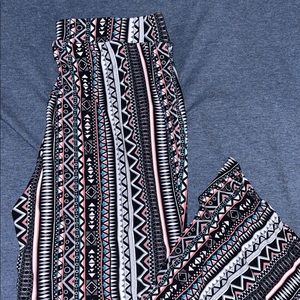 Maze Bell Bottom Leggings